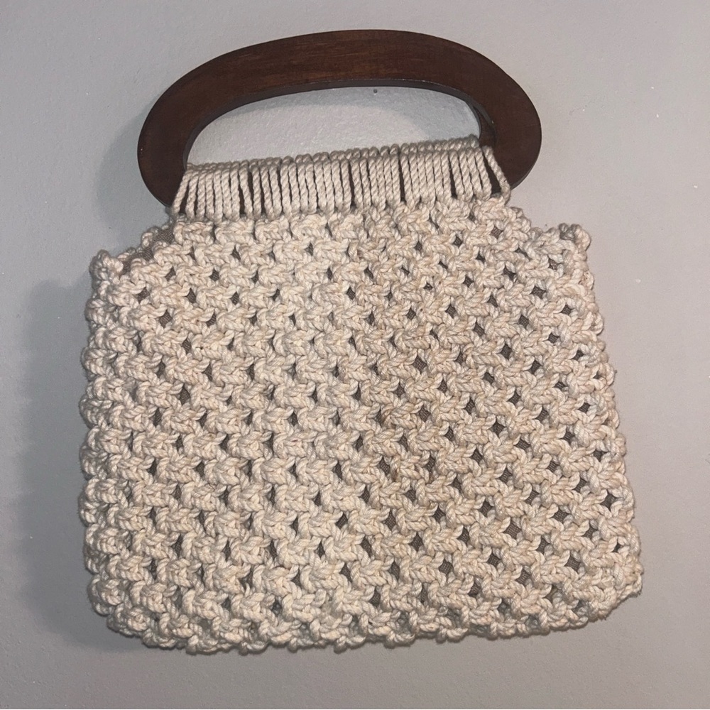 Handcrafted Cream Crochet Bag with Wooden Handle